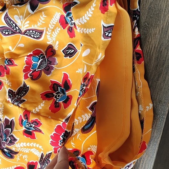 New Monteau Floral Romper Size M - Picture 8 of 9